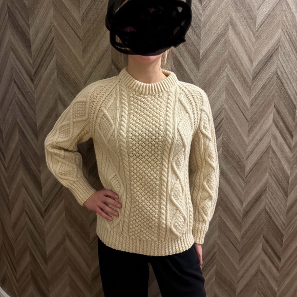 Carrick Fin Fisherman sweater - Picture 8 of 8